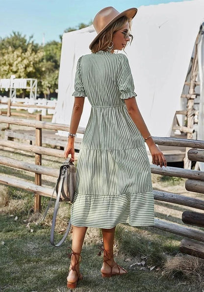 Kleid Salbeigrün im Boho-Stil